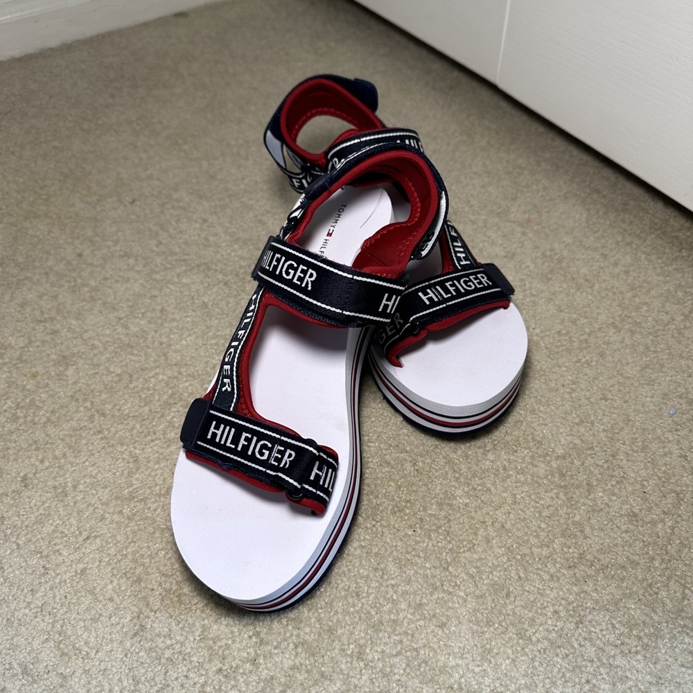 Tommy Hilfiger - Women’s White Nurii Flat Sandal